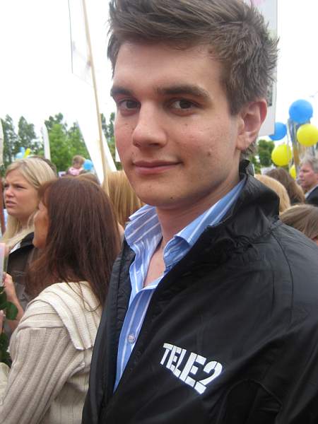 C J Tele2