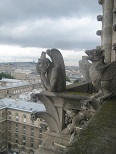 Två gargoyles i NotreDame