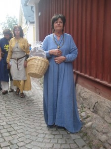 Susanne medeltida klädd 11 aug 2012