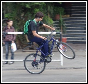 Ahmed på sin cykel