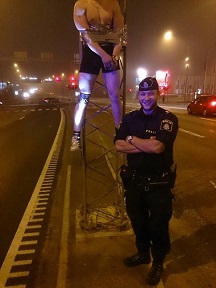 Dum polis