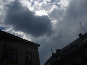 025