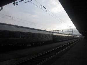 273